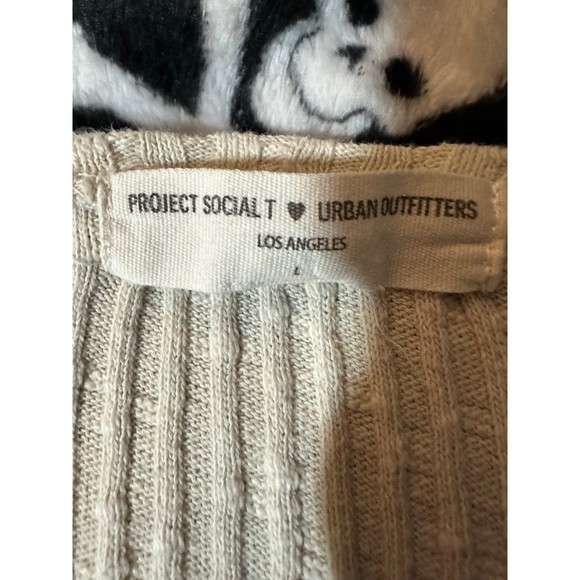 Urban Outfitters Crop top - Picture 4 of 4